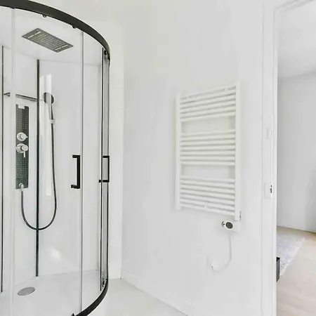 Paris / Charming Quiet And Spacious Apartament *