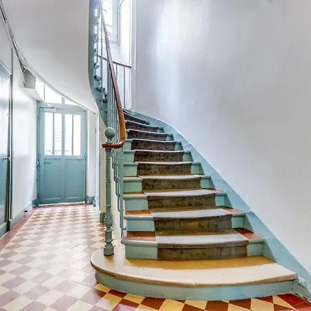 Apartament Paris / Charming Quiet And Spacious